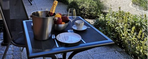 Maison am Liesingbach Essen und Trinken Innenhof
